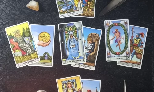 Oito de Copas no Tarot: Significado e interpretação para amor, dinheiro e saúde